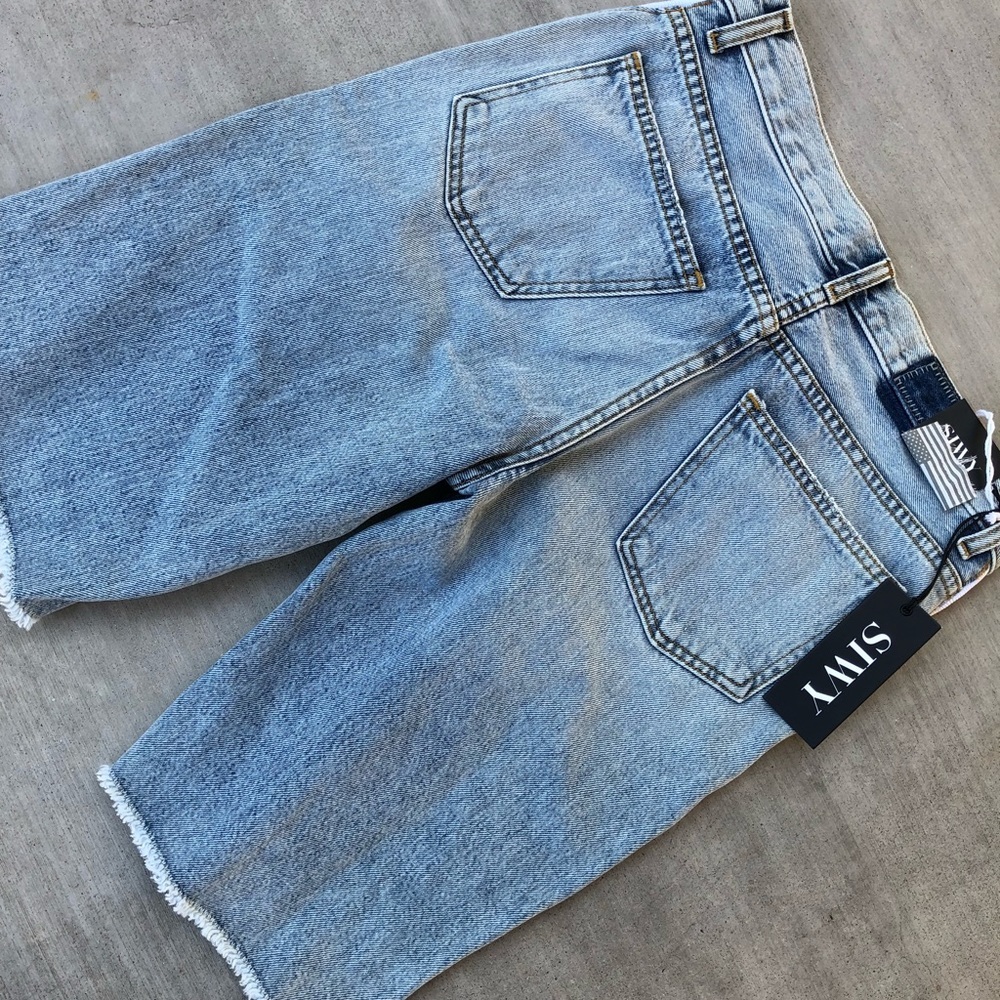 Siwy Memphis Bermuda Shorts with Tuxedo Stripe - Picture 6 of 8